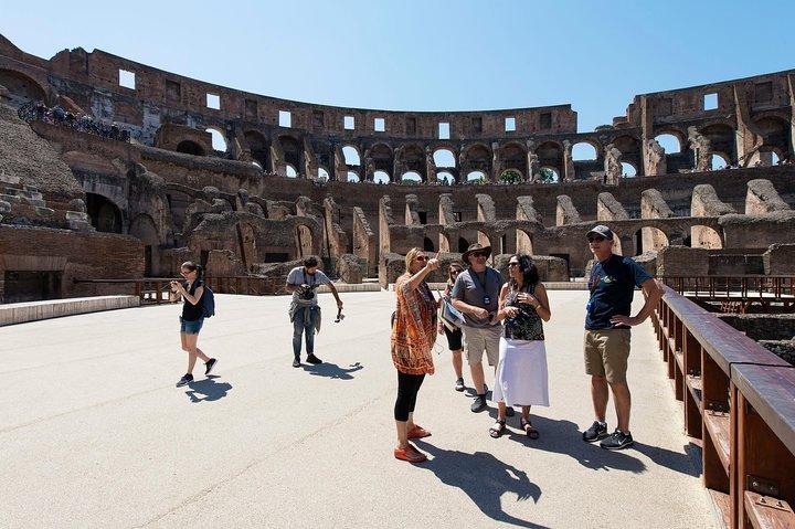 Colosseum Tour with Ancient Rome max 12 people