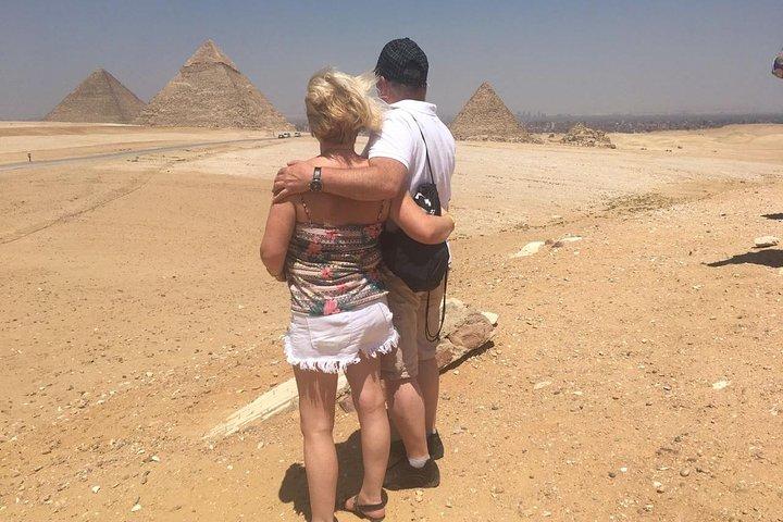 Giza Pyramids & Sphinx Half Day Private Tour With Entrance Fees