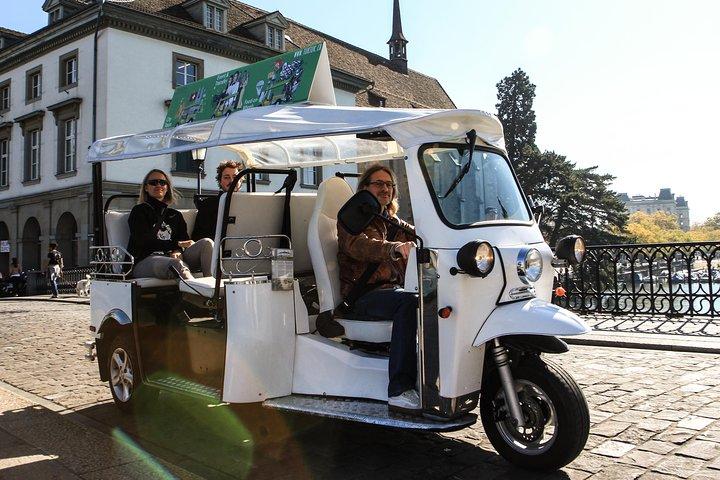 eTukTuk Private Tour - Best of Zürich