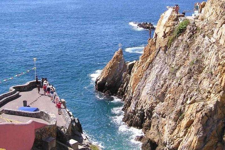 4 Hrs Exclusive to Cruise Ship Passengers Sightseeing Experience