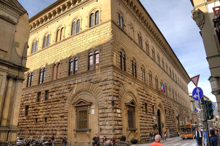 The Medici Family: Lorenzo The Magnificient and the TV movie