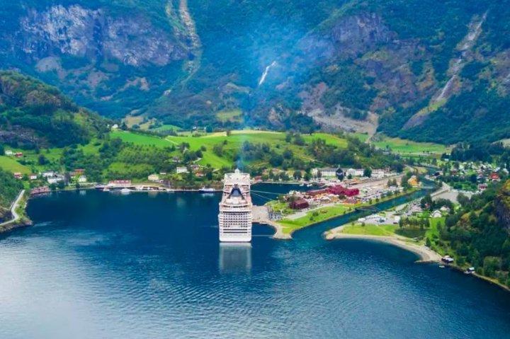 Bergen to Flam "The King of Fjords" One-Way or Round-Trip Cruise Ticket
