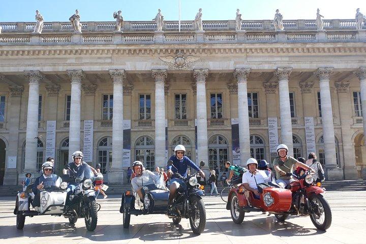 Private Tour of Bordeaux in a Sidecar 1h30