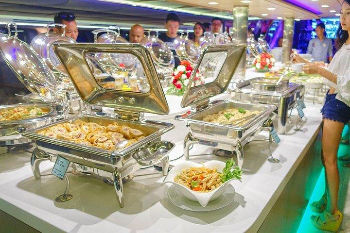 Grand Pearl Bangkok Dinner Cruise with & Hotel Transfer