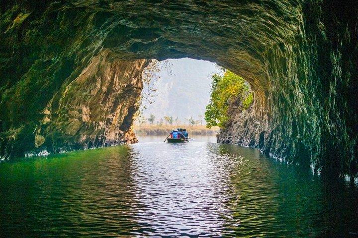 2 Day Tour Hoa Lu - Trang An - Mua Cave - Bich Dong - Cuc Phuong