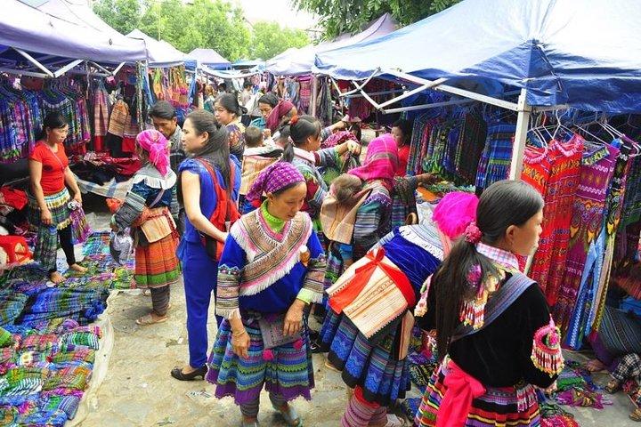 3-day Sapa trekking and Bac Ha market on Sunday
