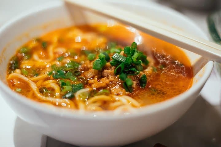 The 10 Tastings of Hong Kong With Locals: Private Street Food Tour