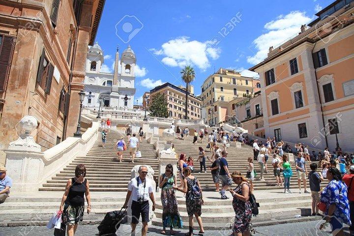 Epic Rome Tour: Port Round-Trip, Colosseum, Iconic Sights & Lunch