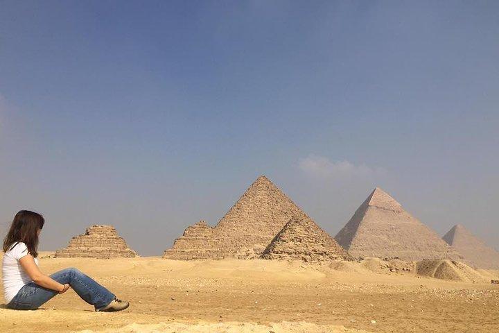 Giza pyramids, Egyptian museum and local bazaars from Cairo airport