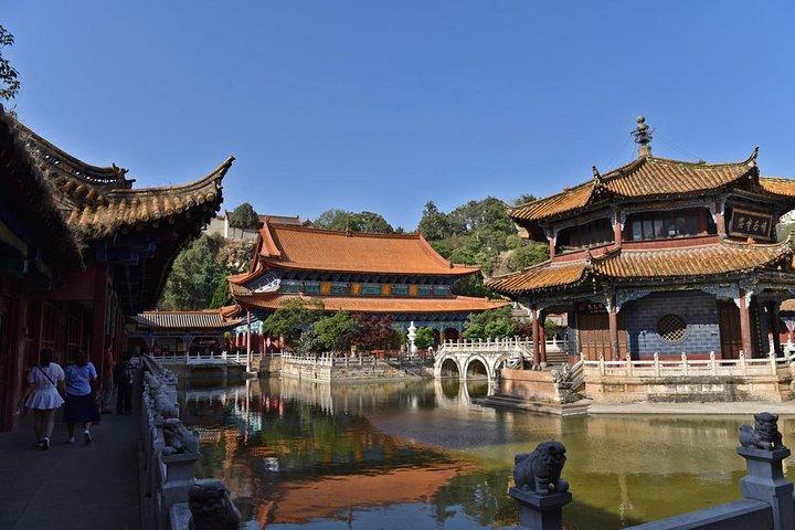 One day West Hills Yuantong Temple and Green Lake Tour