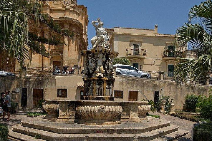 Noto Private Tour from Syracuse with sicilian "Arancino"