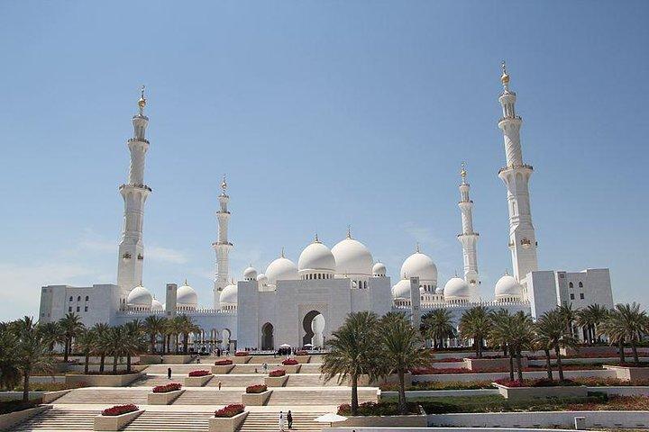 Abu Dhabi Tour with Ferrari world