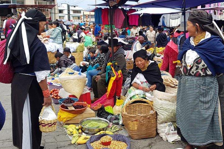 Otavalo Market & Peguche Falls Tour with Bizcochos – From Quito