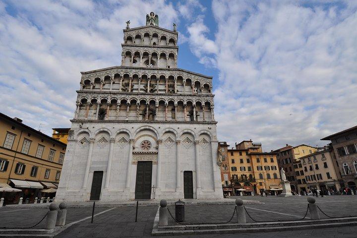 Florence Private Day Trip to Pisa and Lucca