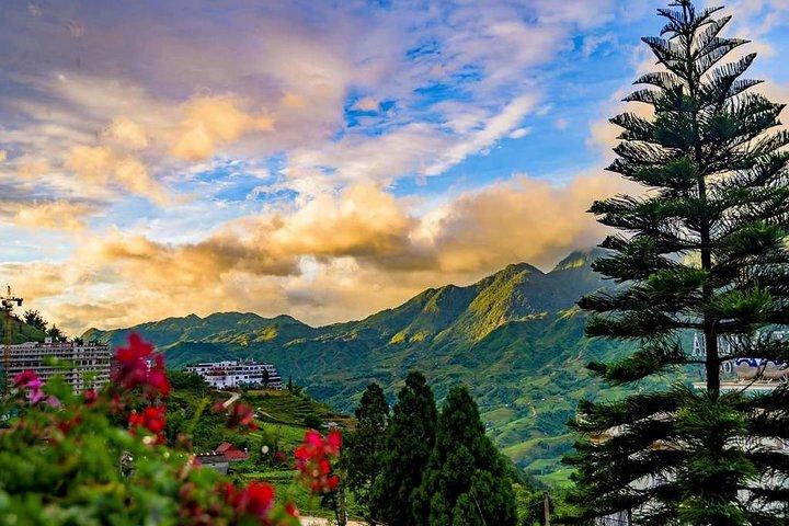 2-Night Sapa Tour with Fansipan Peak by Bus from Hanoi