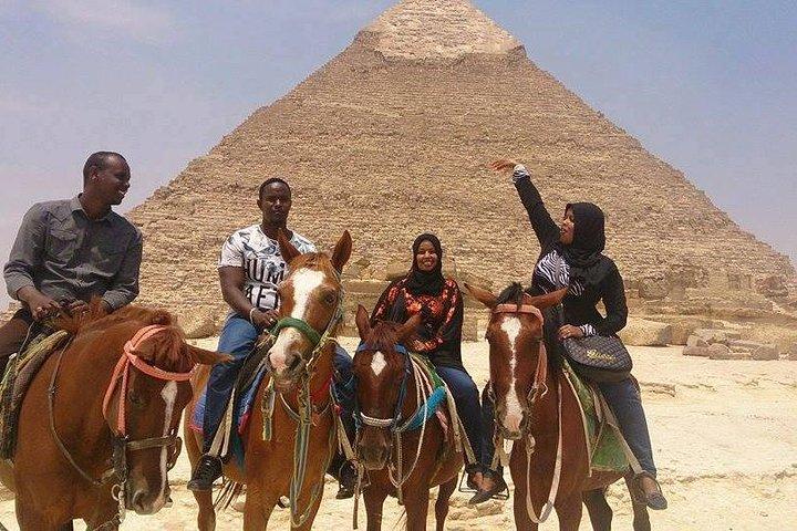 8-Hours Cairo Private Tours Giza Pyramids ,Egyptian Museum Local Bazaars