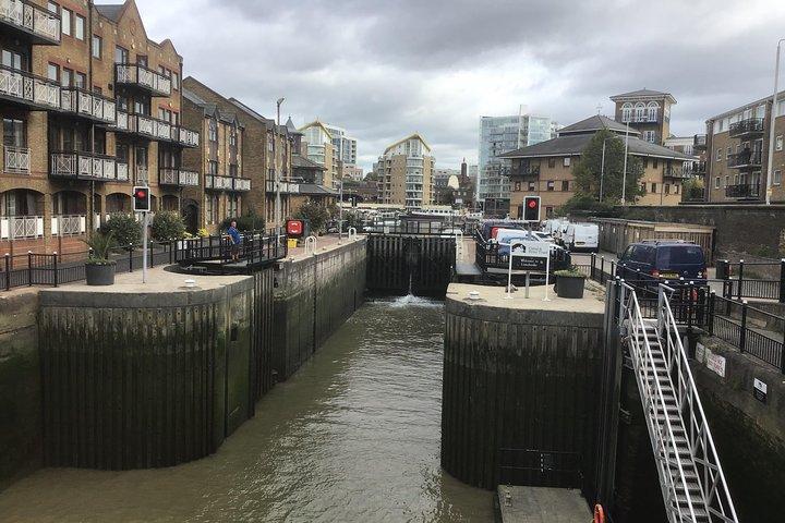 Historic walk of East Londons Wapping Docks and its famous Pubs
