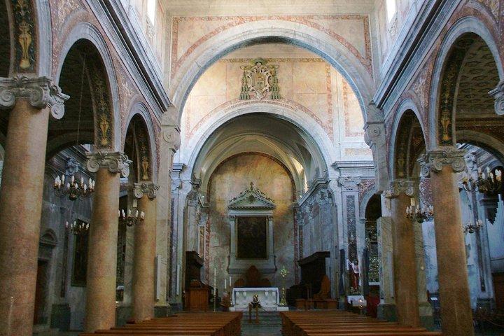 Ostuni private tour: Charming historic white town