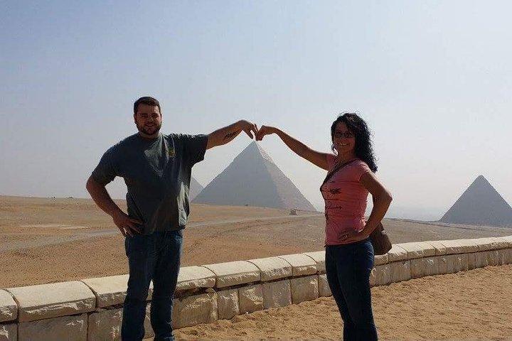 Two-Day Private Guided City Tour of Cairo , Giza and Saqqara