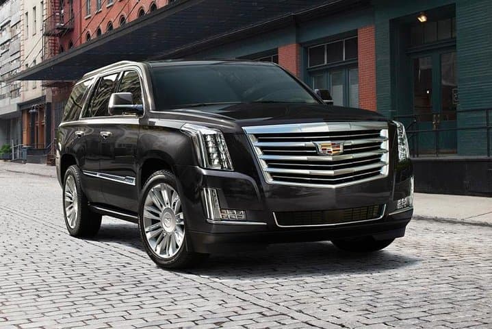 Private Transfer: Dubai Airport DXB to Dubai City in Luxury SUV