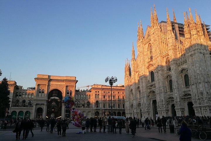 Duomo with Terraces and Sforza Castle Guided Tour in Milan