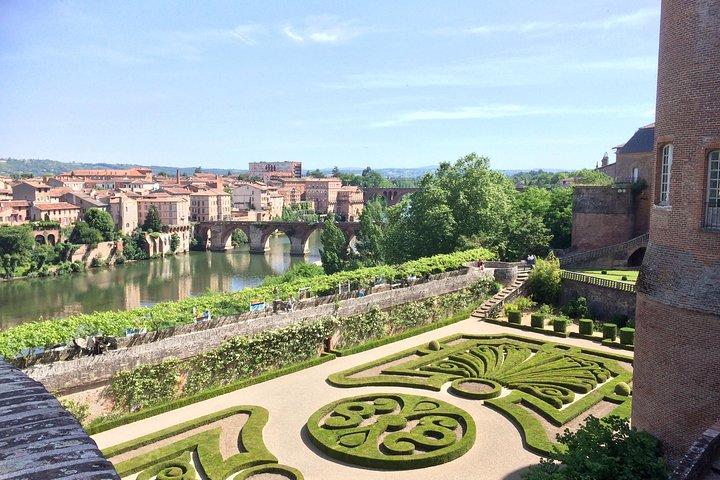 Albi and Cordes sur Ciel Private Day Tour from Toulouse