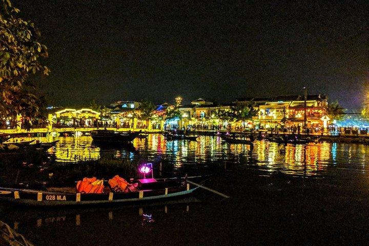 Hoi An Night Market with Hoi an walking Tour , Colourful Lanterns, Boat Ride