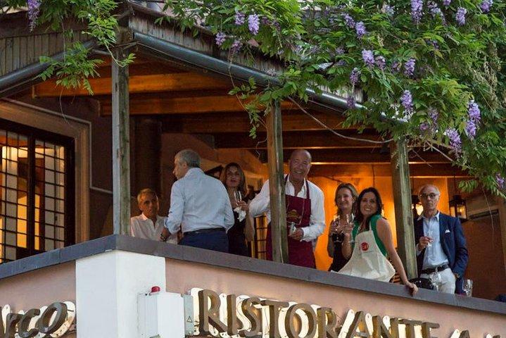 Roman Home-Cooked Dinner with a Panoramic View on Gianicolo Hill