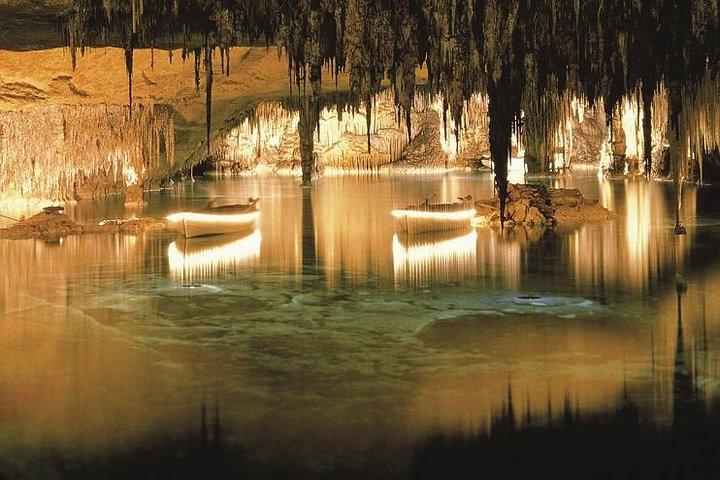 Guided Full-Day Tour of Drach Caves, Porto Cristo & Pearl Factory