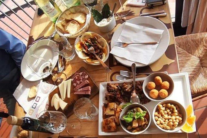 From Syracuse: Private Tour Mount Etna with Lunch at Etna Winery