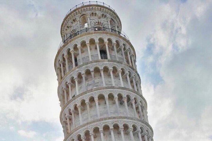 Pisa and Lucca Tour from Florence