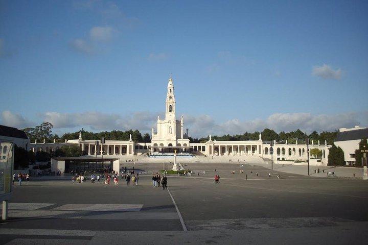 Lisbon and Fátima Sanctuary Private Tour