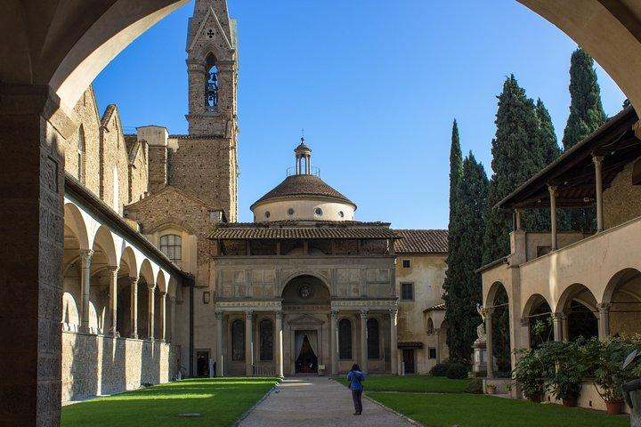 Private Guided Tour of Florence Basilicas and Their Cloisters
