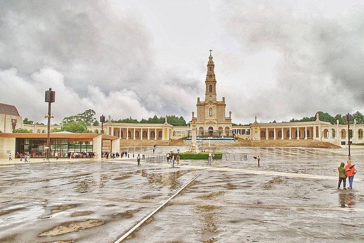 Private Day Trip to Fatima Batalha Nazare and Obidos from Lisbon