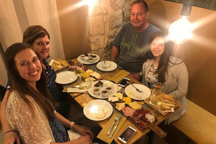 Syracuse Private Walking Tour with Traditional Lunch and Wine