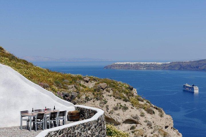 Santorini Wine Tasting and Sunset Getaway Small Group Tour