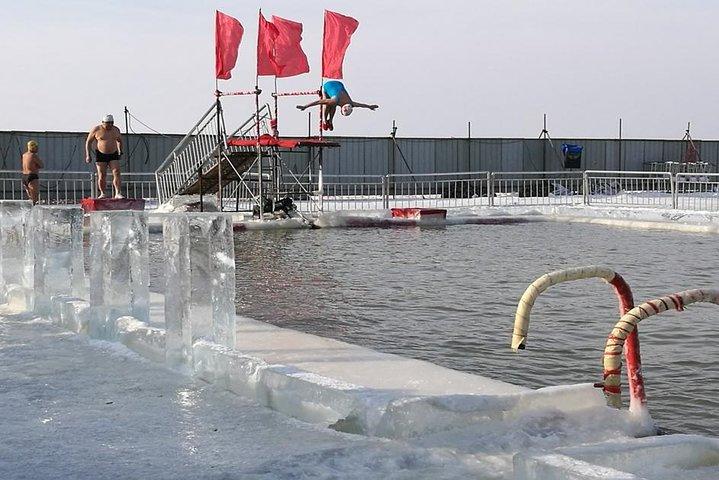 Harbin City Group Tour including Crossing Songhua River by Ropeway and Ice Swimming Show