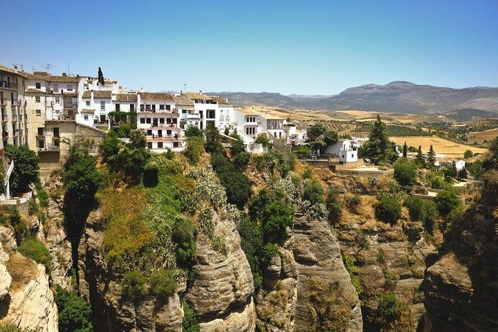 Ronda and White Villages Guided Tour from Seville