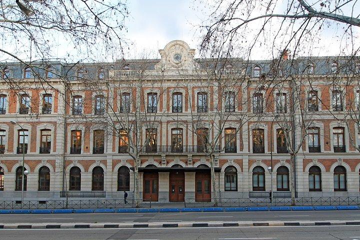 Best Madrid Customizable Private Tour with Hotel Pick up