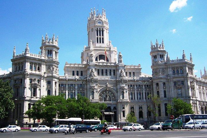 Best Madrid Customizable Private Tour with Hotel Pick up