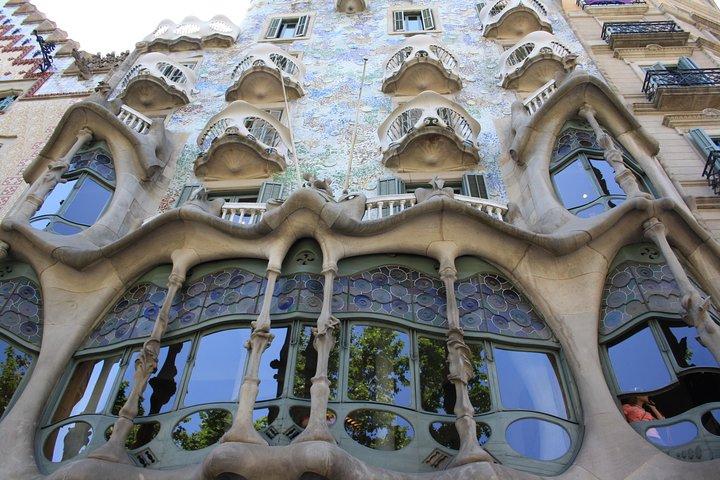 Private Half Day Walking Tour in Barcelona with walking pick up