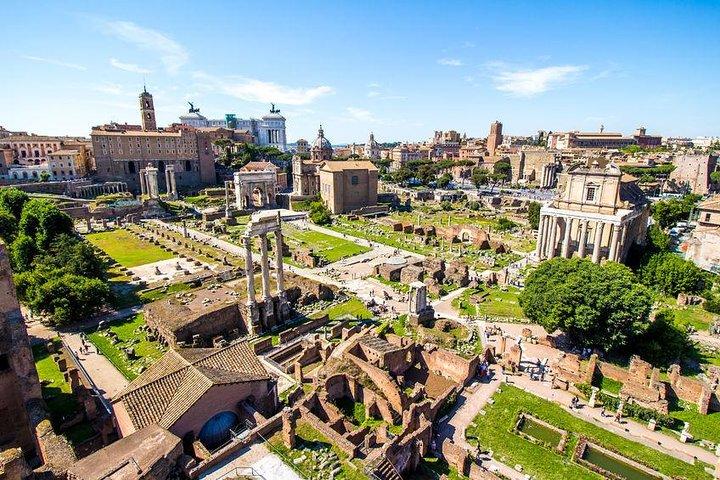 Family Adventure: Private Kids Tour of Colosseum & Ancient Rome