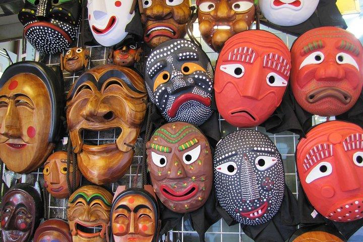 Seoul Art Tour with a Local Expert: 100% Personalized & Private