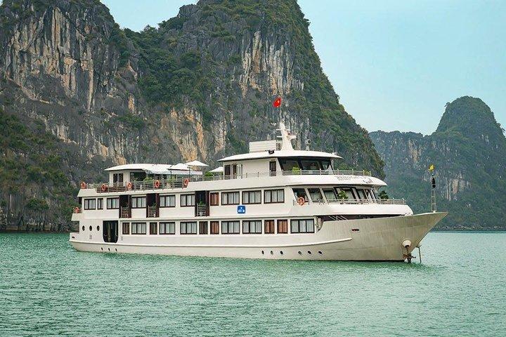 Halong Bay Cruises 2 Days/1Night with 5 Star Cruise All included