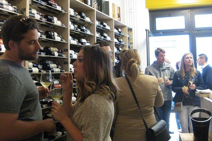 Wine Class and Tasting in Milan - Semi Private tour