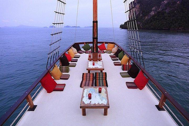 Sun & Sunset Dinner Cruise - Combine the best of both worlds