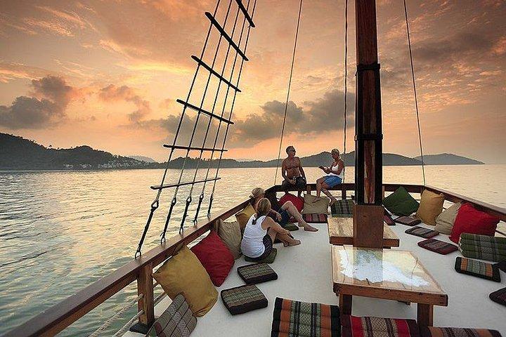 Sun & Sunset Dinner Cruise - Combine the best of both worlds