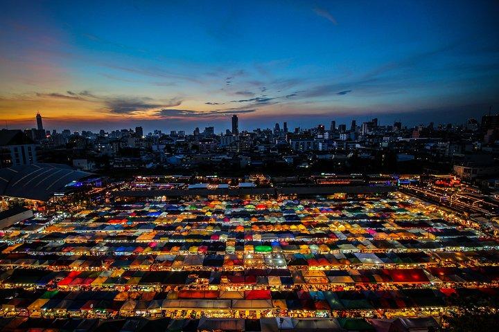 Bangkok Night Tour with a Local: Private & 100% Personalized
