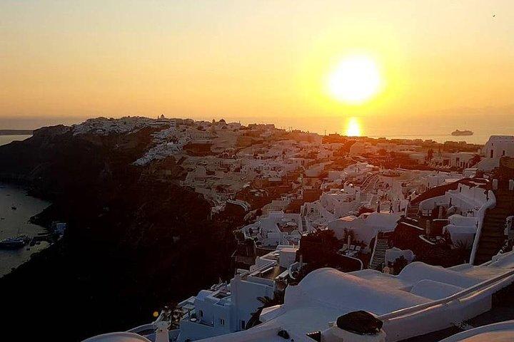 Santorini Round Tour