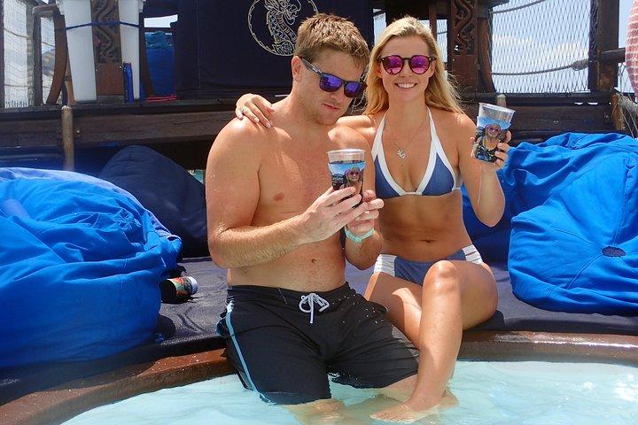 Private Half-Day Blue Dragon Yacht for Snorkeling Koh Tan & Visit Pig Island